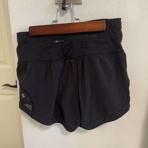 LULULEMON Shorts 2.5”
